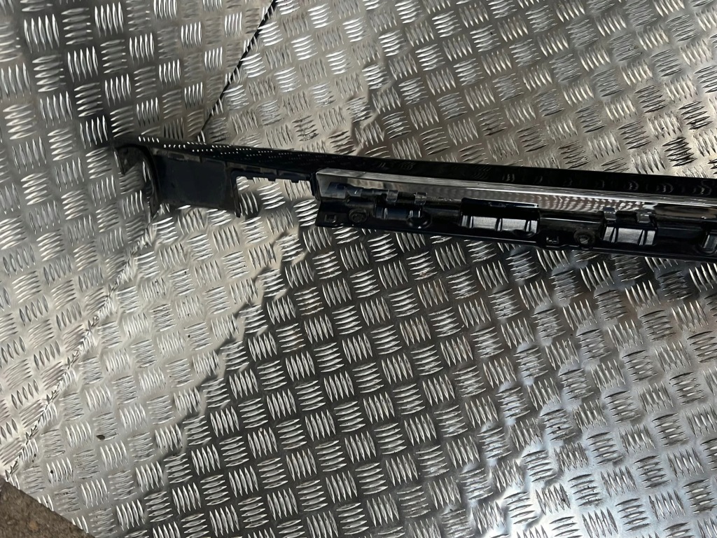 фото №4, Tesla model s 2017 порог 600587500j