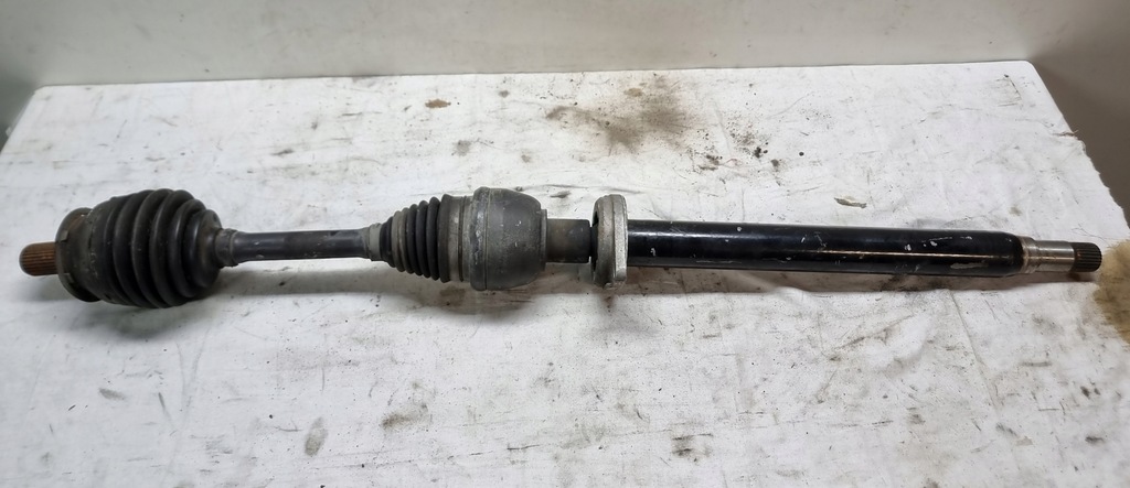 фото №1, Mercedes w176 приводной вал длинная