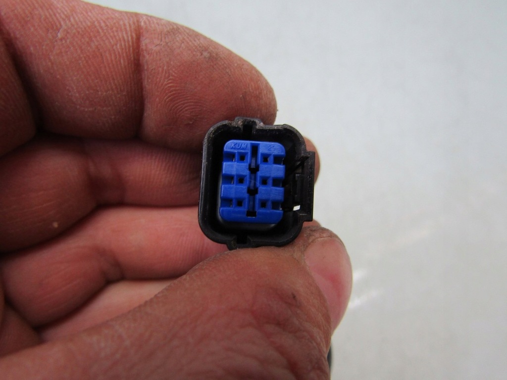 фото №9, Kona ev electr lift 22r лампа освітлення номерного знака реєстраційний мікровимикач