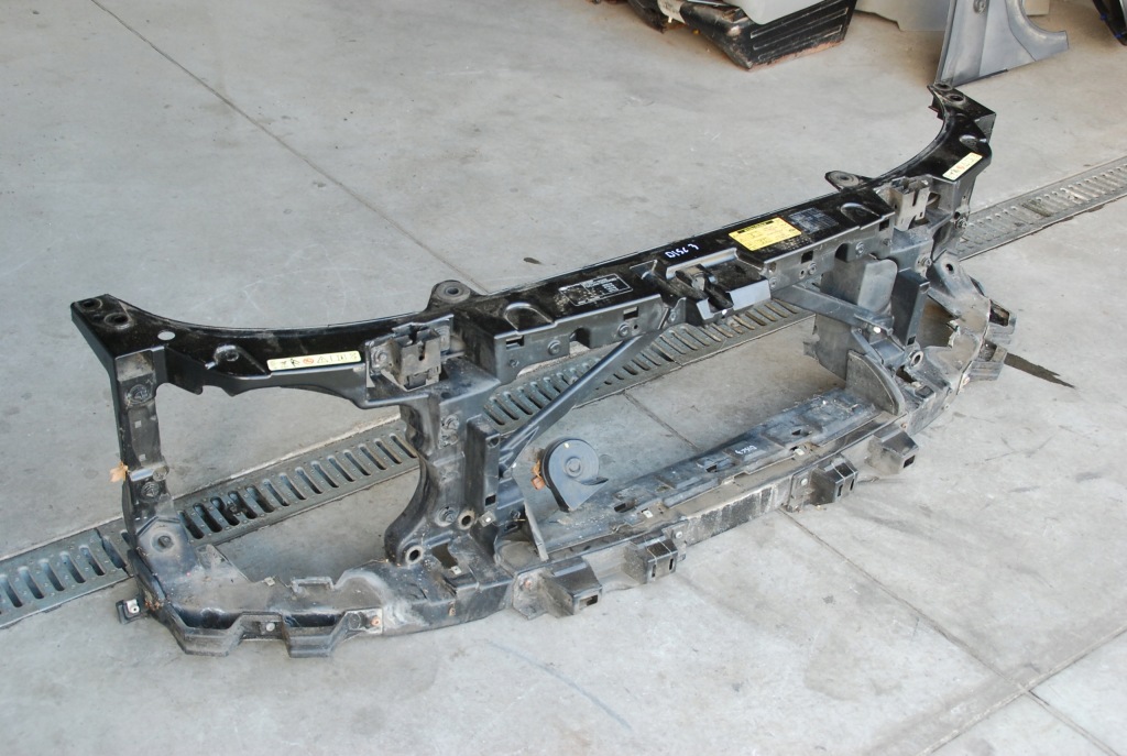 фото №2, Land rover discovery iii pas передний панель фары