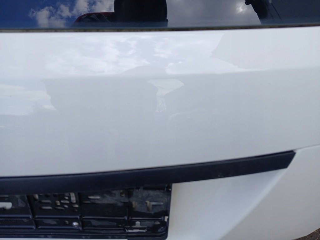 Кришка багажника багажника скло задній mercedes c w204 650 білий в Україні
