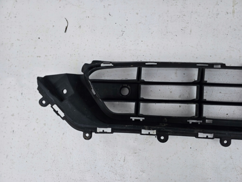 фото №9, Решётка средняя бампера перед volvo xc40 inscription 2017 -