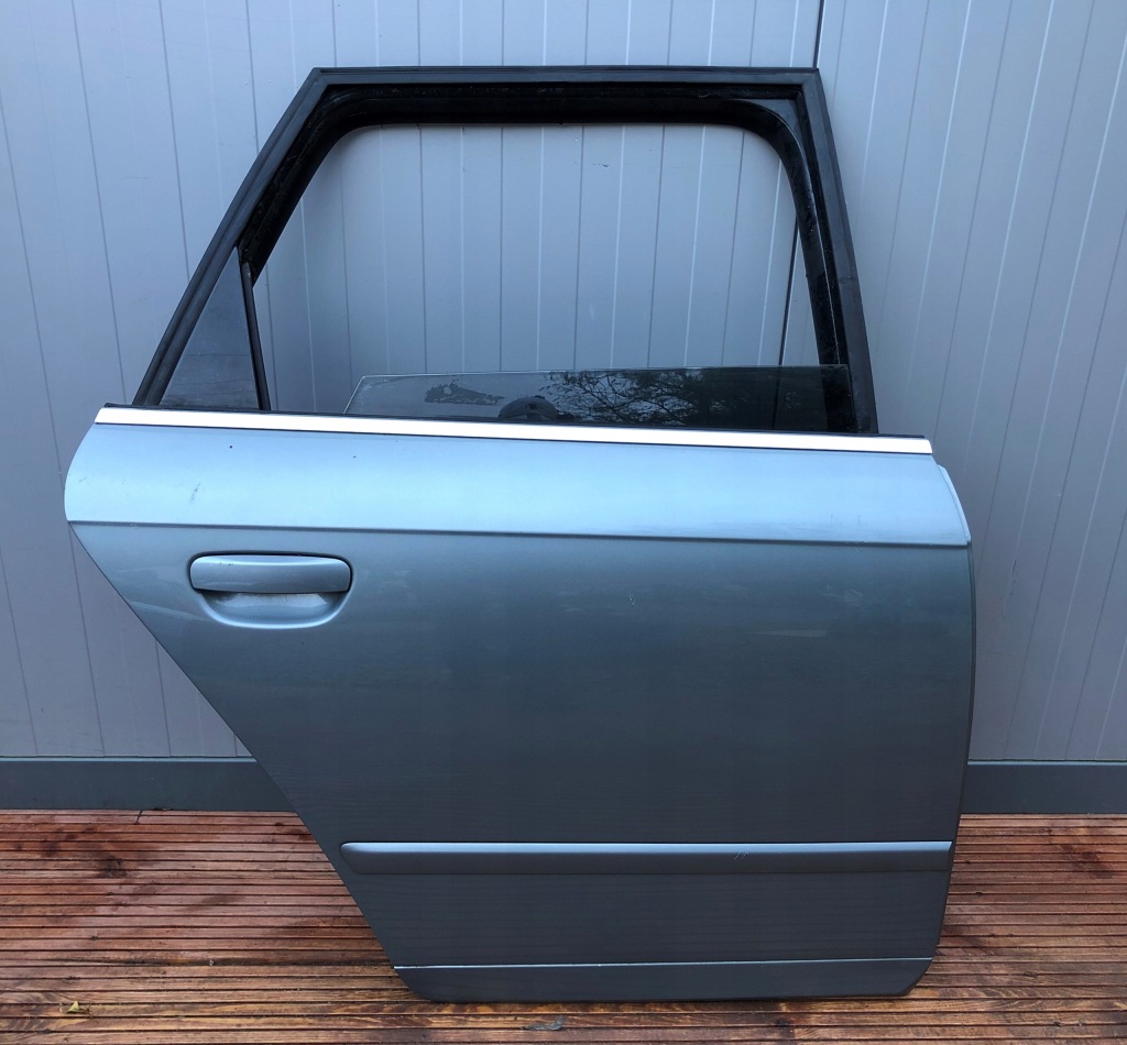 фото №1, Audi a4 b7 kombi двері правий задня повний