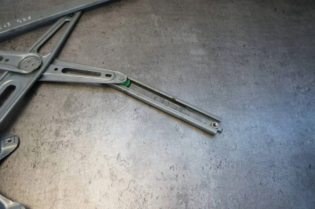 фото №6, Механизм подъемник левый перед передний левый toyota yaris ii 5d