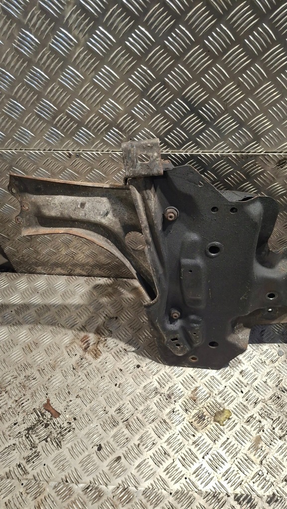 Купить Подрамник передние peugeot 301 1.6hdi