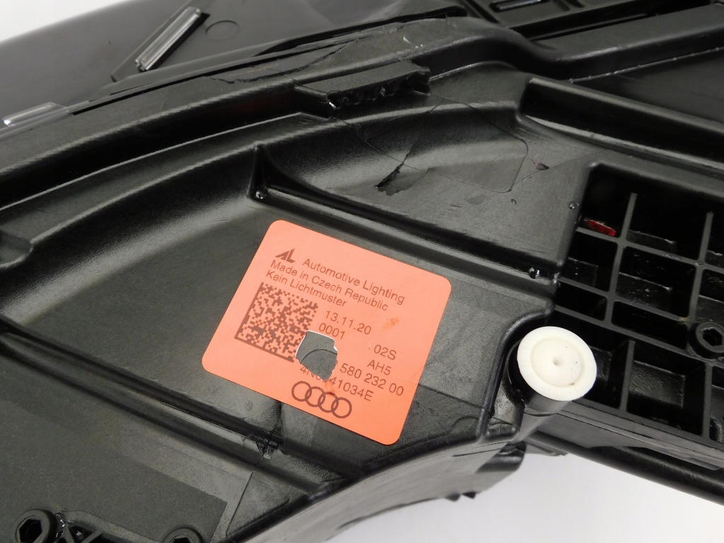 Audi a8 d5 4n рестайлинг  фара левая или правый  америка led с Разборки