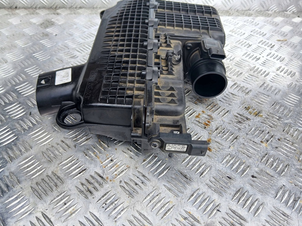 фото №15, Dacia duster i корпус фильтра воздуха 1.5 dci h8201045043 2010r