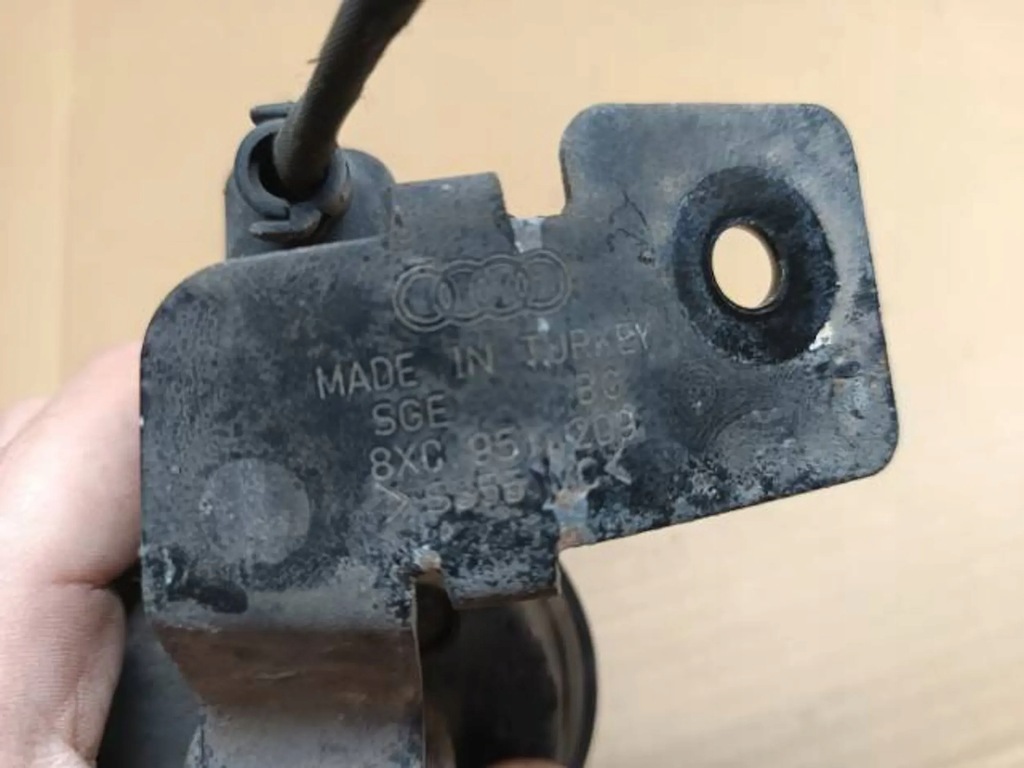 фото №5, Audi a1 8x клаксон лівий сигнал звуковий штекер 8x0951229