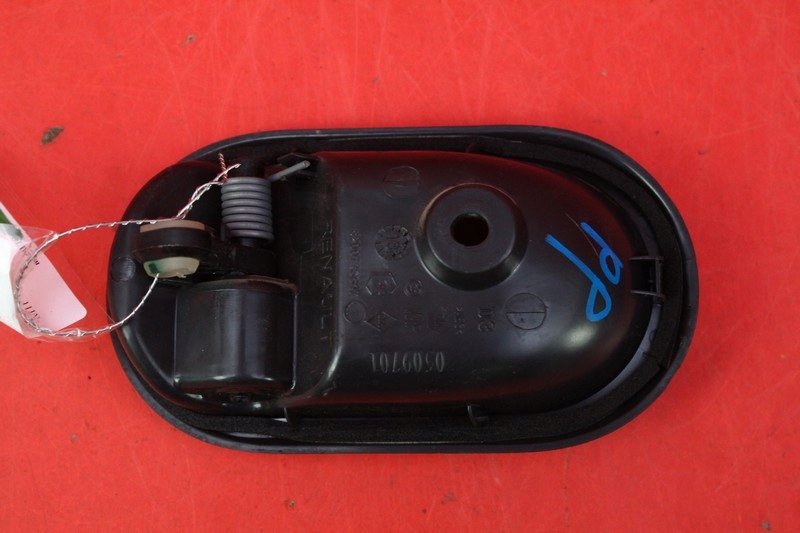 фото №6, Ручка внутренняя правая перед 8200733847 dacia dokker 12-17