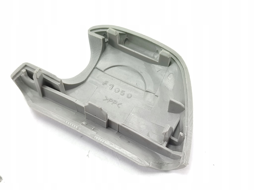 фото №7, Pas bezp. правый перед mitsubishi colt 96-00 glx 3-d новый oryg mr756114