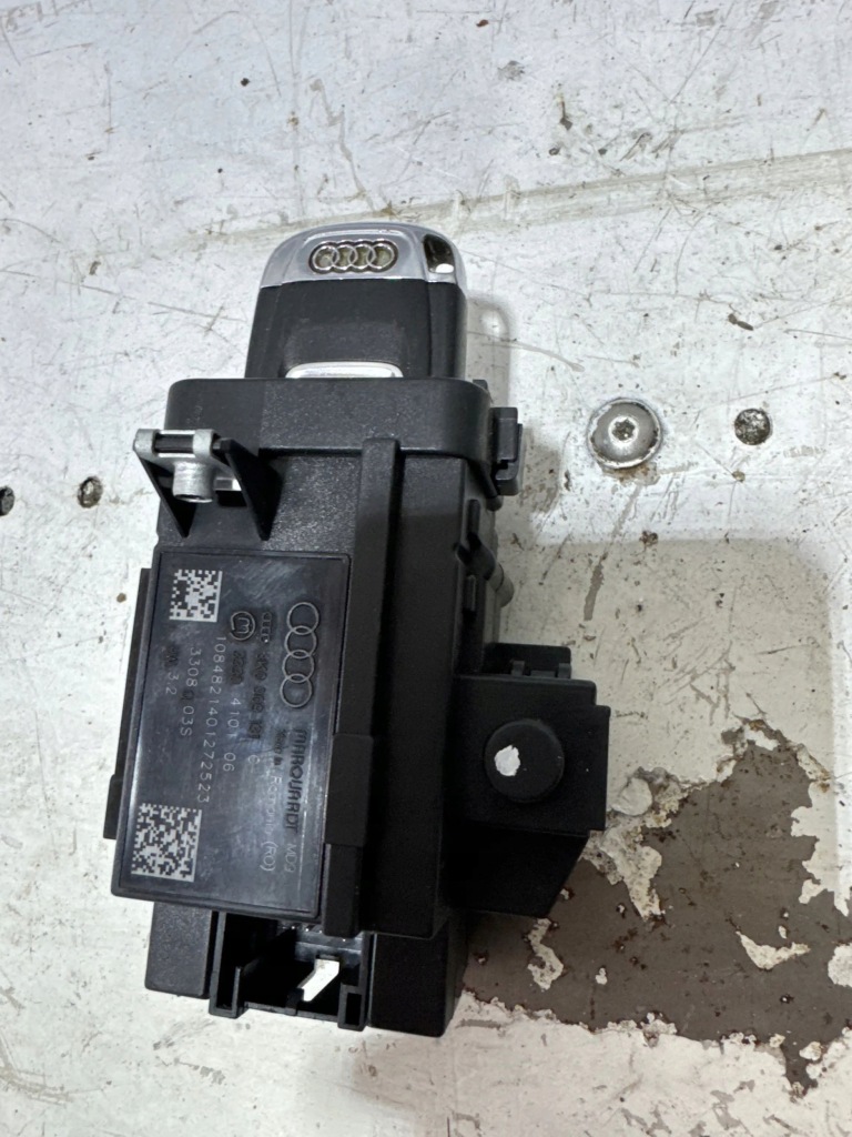 фото №1, Audi a4 s4 b8 8k 2008 замок зажигания