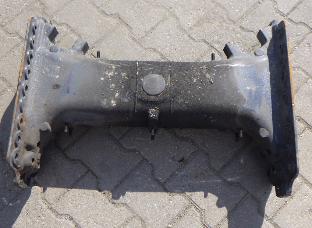 Купить Поперечная балка рамы задний 2590509 scania r