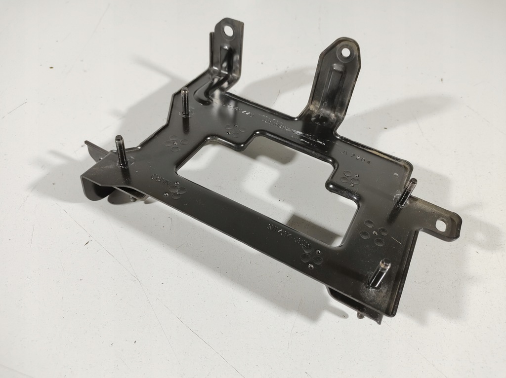 фото №7, Hyundai ioniq 17r- кронштейн компьютер двигателя