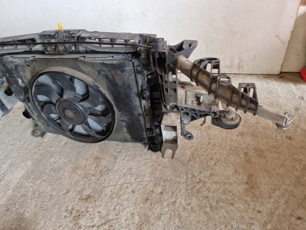 Ремінь передній радіатор автоматична коробка передач mercedes b-klasa w246 2013r 1.8 cdi в Україні