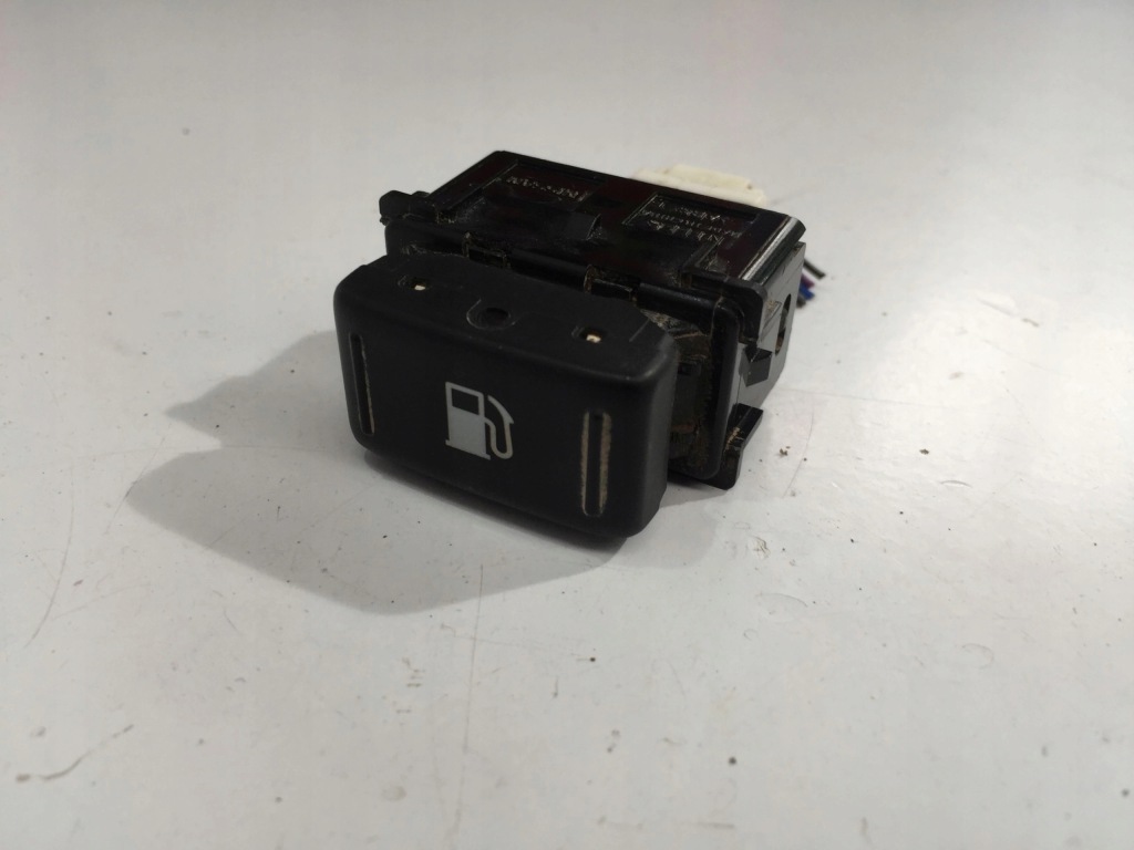 фото №1, Navara d23 np300 переключатель кнопка крышка заливной