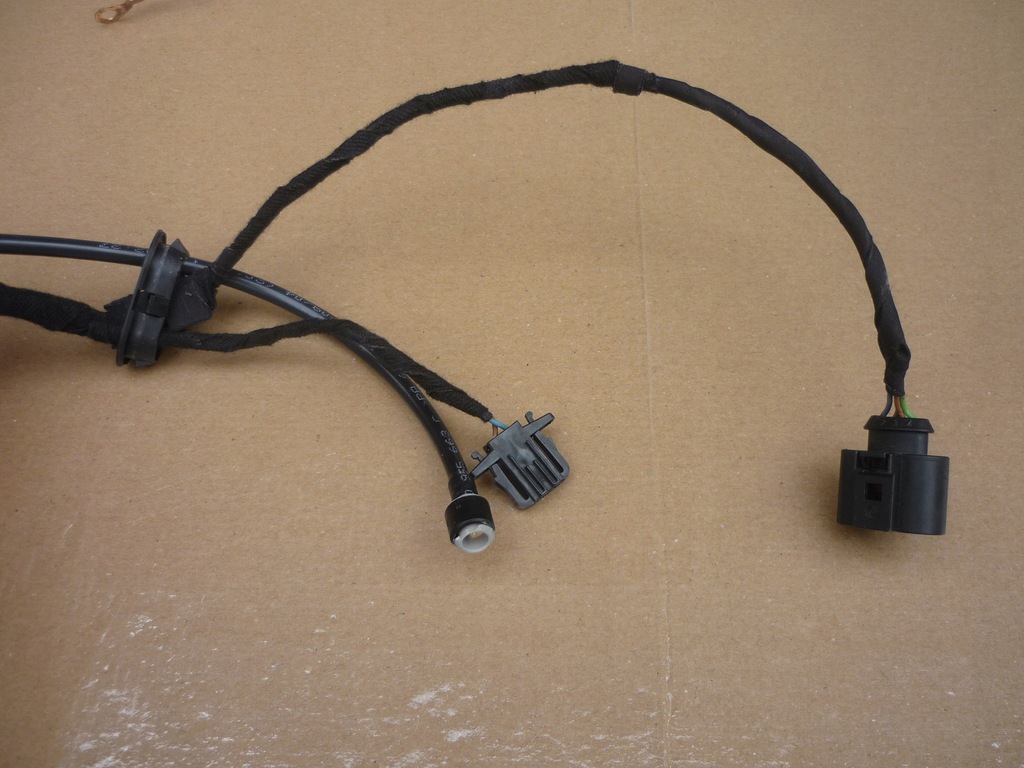 фото №7, Жгут крышки багажника задняя seat altea 5p0971147 5p0971145