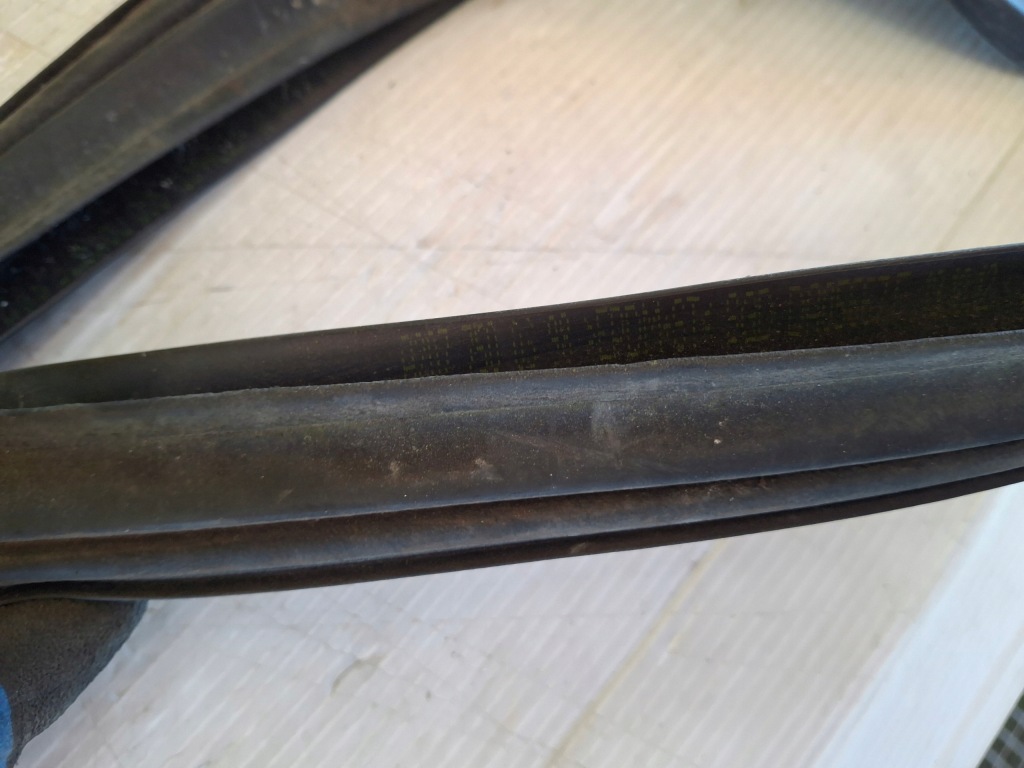 Mercedes c207 w207 кабріолет  прокладка дах задній задня a2077500398 Недорого