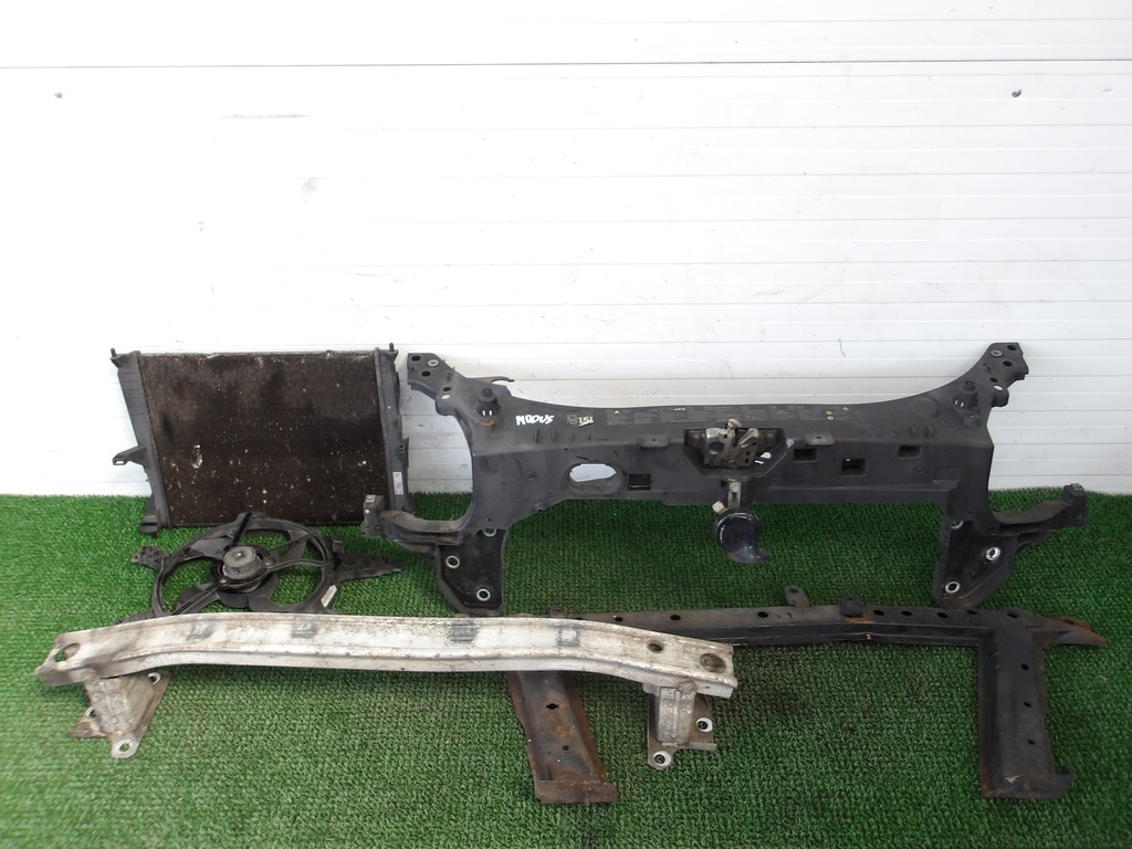 фото №1, Modus 04-12 1.5 dci pas передній балка радіатор