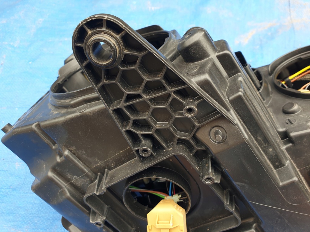 фото №10, Skoda octavia 3 iii лампа передняя левая ксенон bixenon