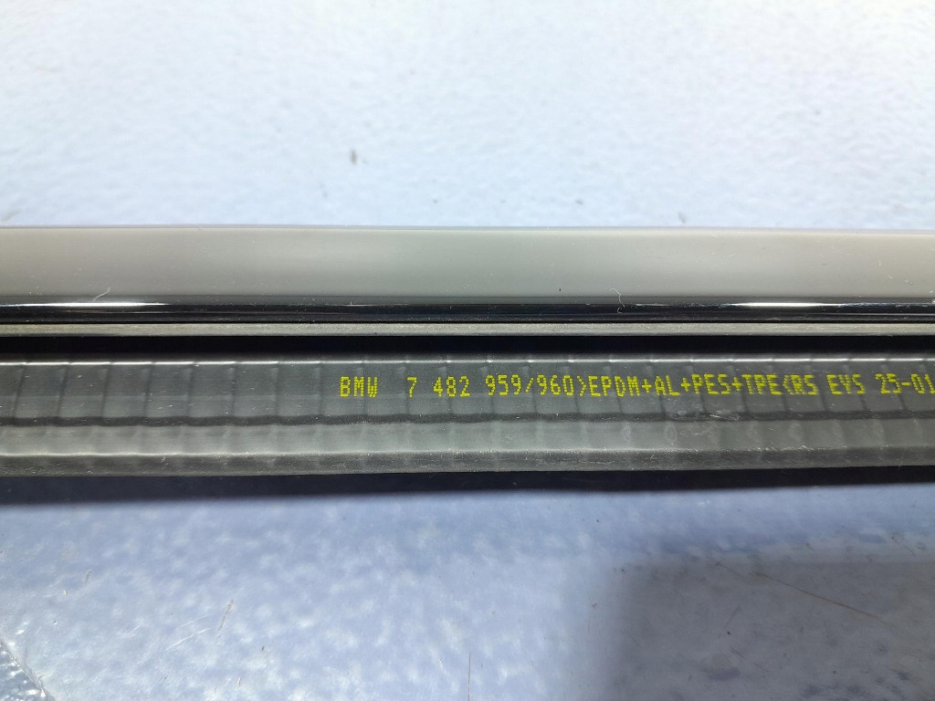 Купить Bmw 4 g26 молдинг уплотнитель дверь перед передняя левая 7482959