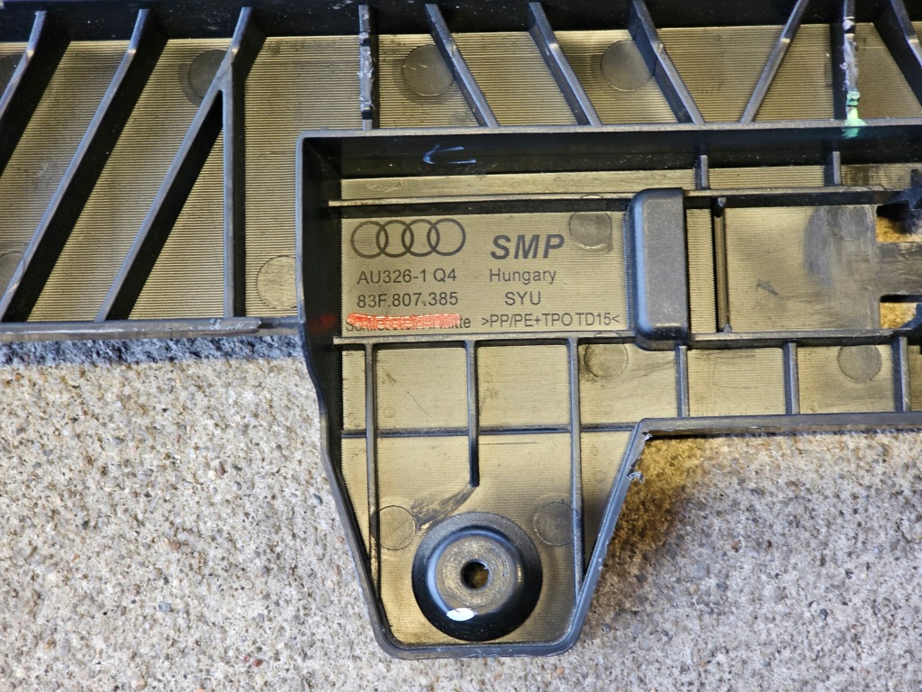 Купити Audi q3 ii 83a напрямна підсилювач кронштейн бампера задній 83f807385