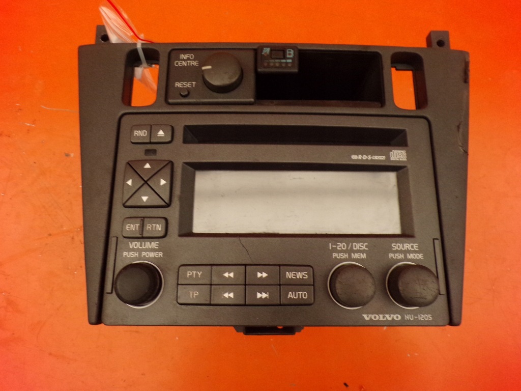 фото №1, Радіо cd навігація 30623157 volvo v40 lift 02r