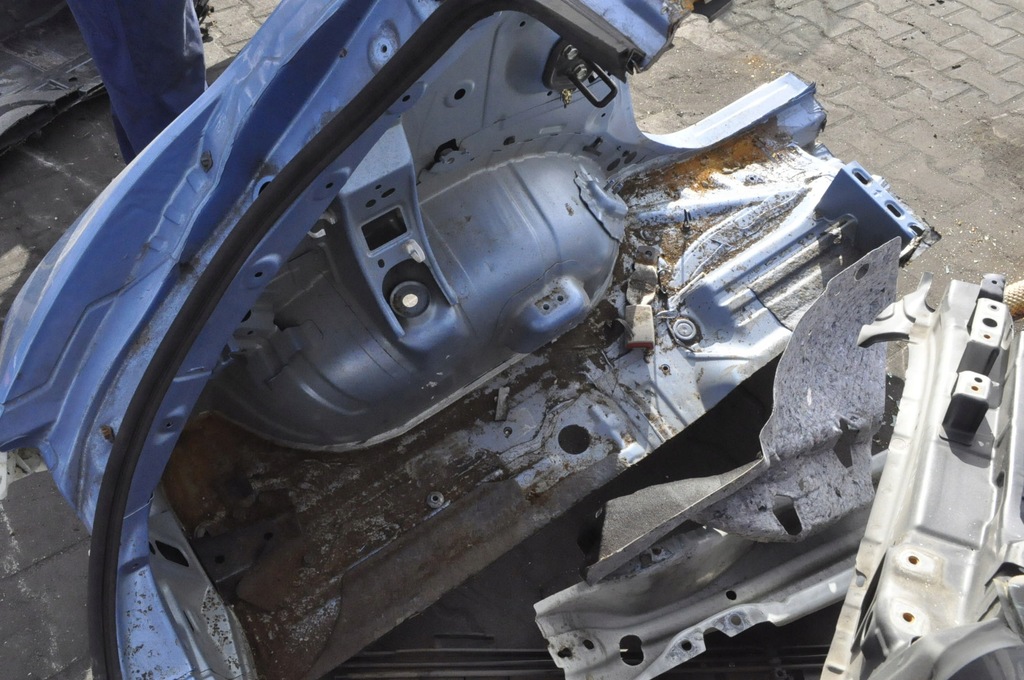 фото №9, Nissan leaf i ze0 четверть крыло левый задняя задний