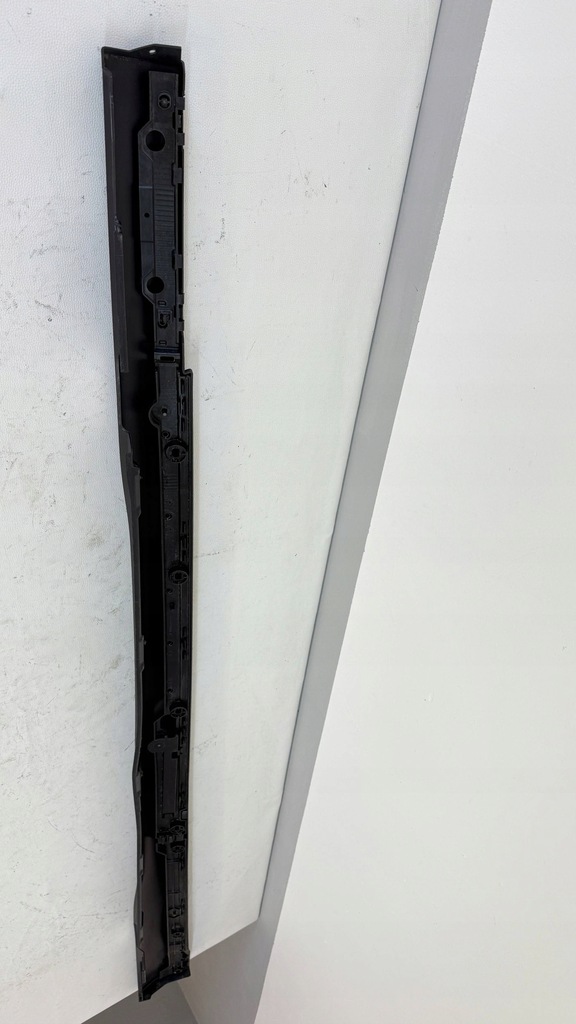 фото №11, Молдинг поріг права mercedes eqe v295 sedan 22- a2956980200