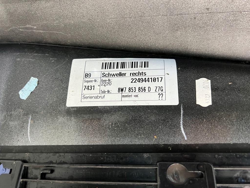 фото №5, Audi a5 s-line coupe cabrio 8w молдинг порог правый