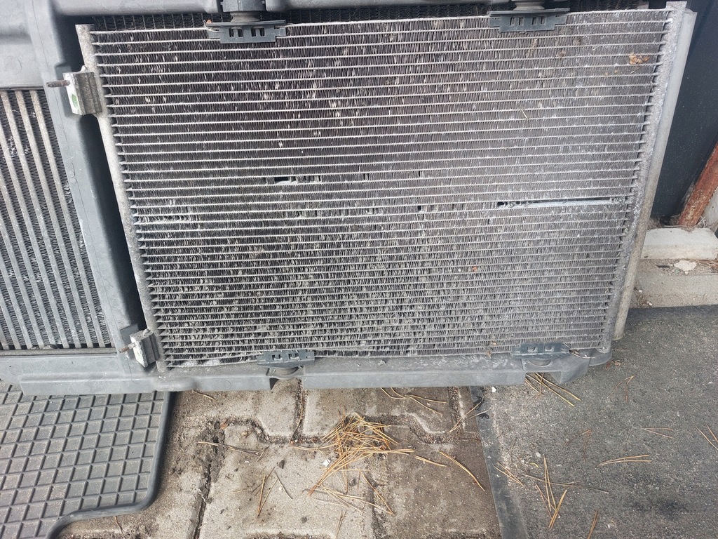 фото №4, Pas передній радіатор citroen ds3 peugeot 208 gti 1.6 thp