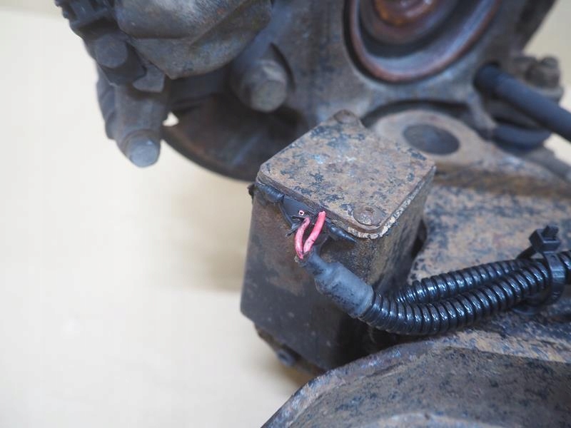 Поворотный кулак поворотная левая задняя mercedes vito 639 viano с Разборки