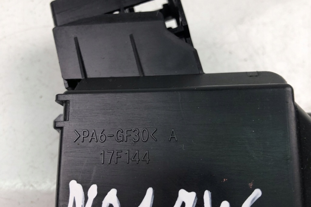 фото №1, Переключатели toyota aygo _b4_ 17f144 2014