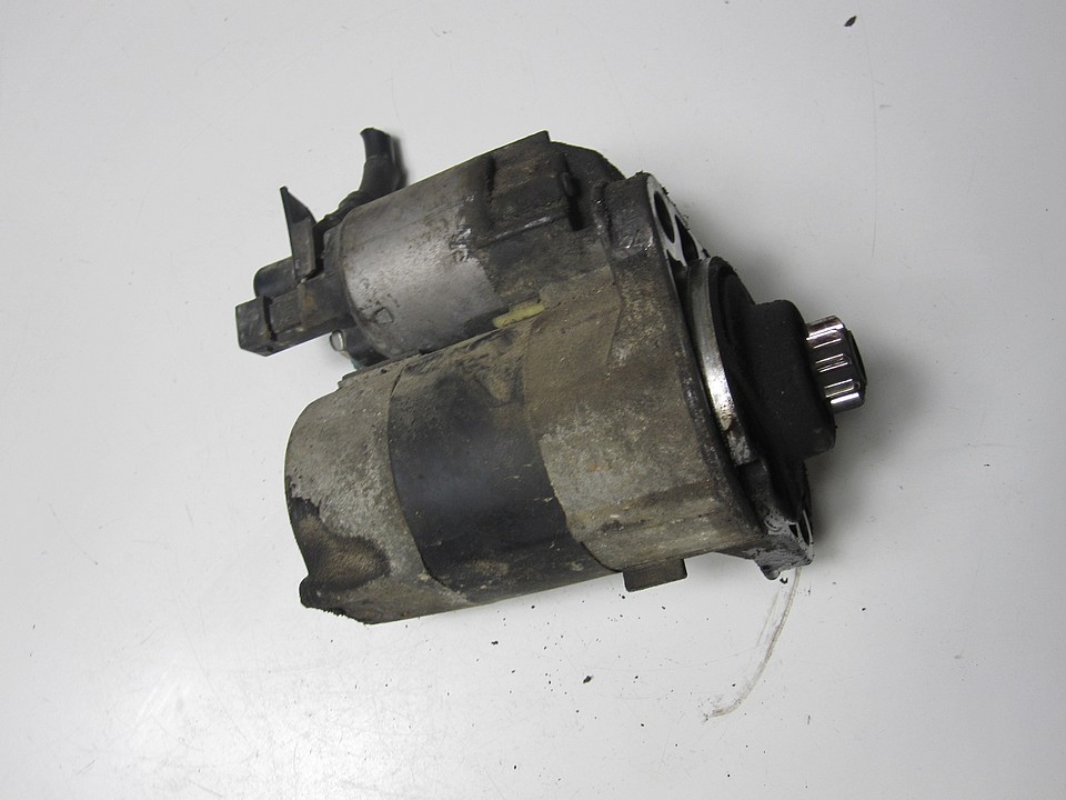 Стартер vw golf iv 1.4 98r Зі Шроту