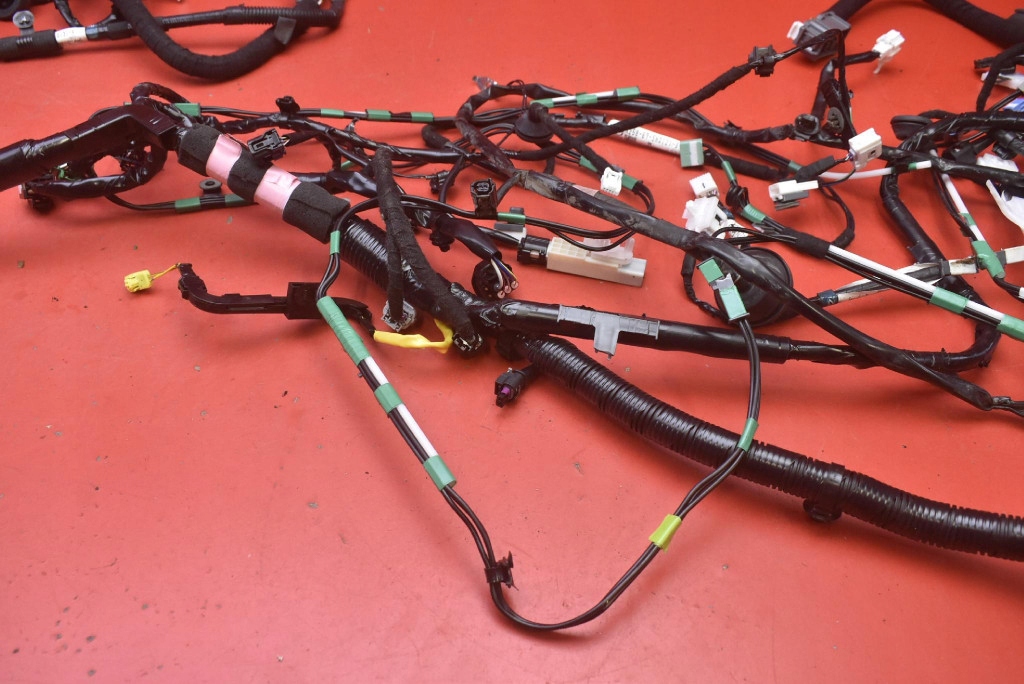 Джгут електропроводка салону кабіни nf7h-67-030 mazda mx-5 4 iv nd рестайлінг  18-24 в Україні