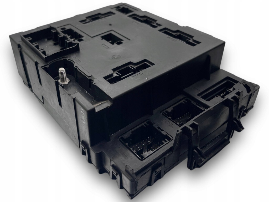 Купить Smart w451 коробка предохранителей 4515402350 m