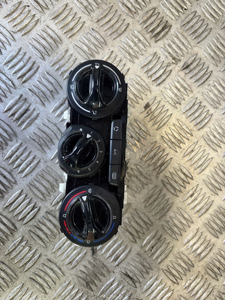 фото №1, Панель кондиціонера 96722483zd peugeot 208 i