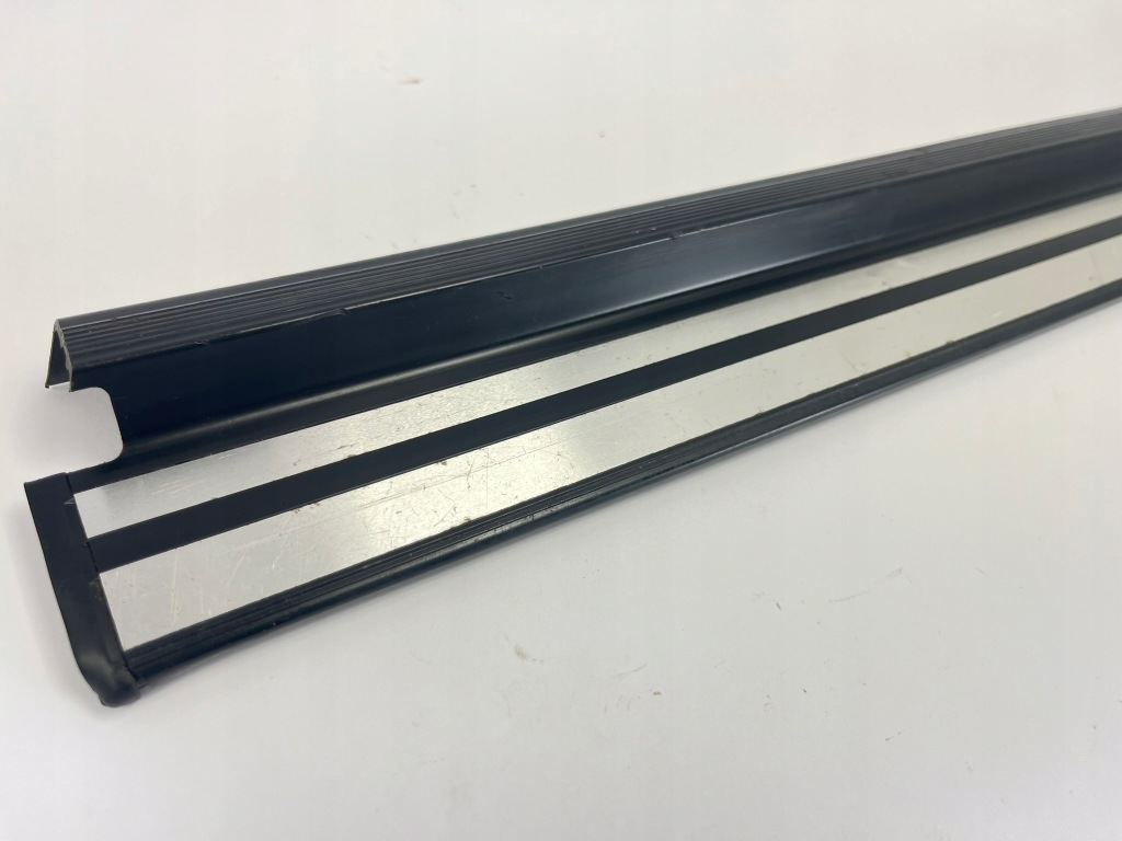 Купить Молдинг порог накладка порог mercedes w124 sedan универсал задний  правый левый