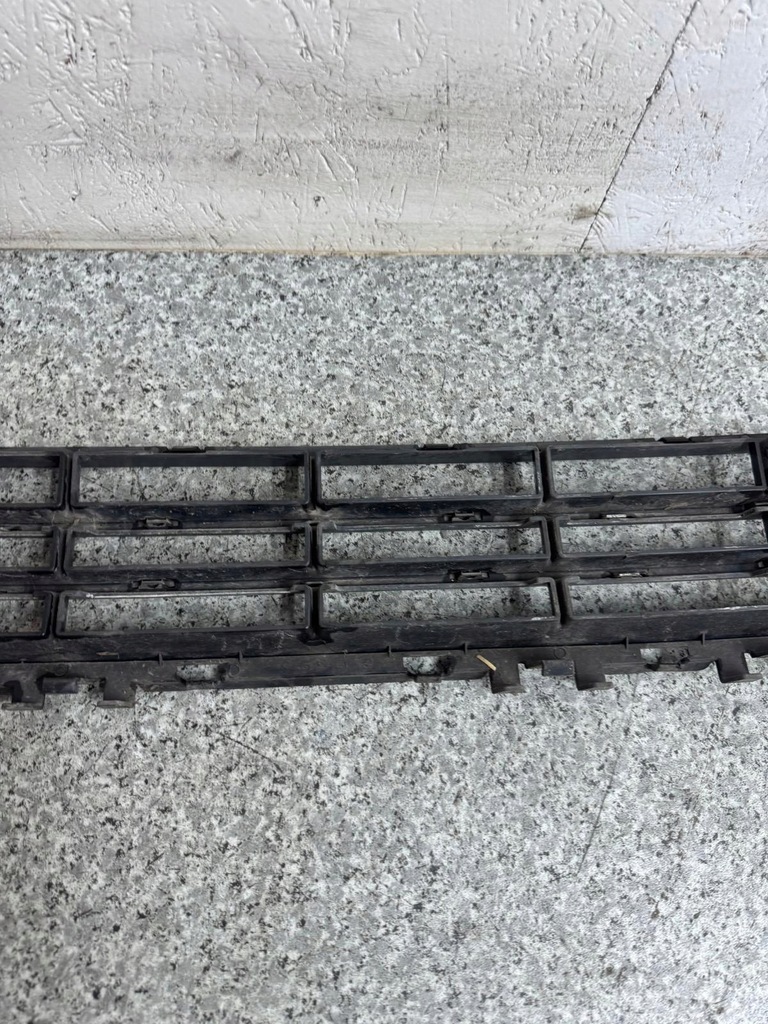 фото №8, Средняя решётка бампера volvo v70 iii 2012- lift 31323990