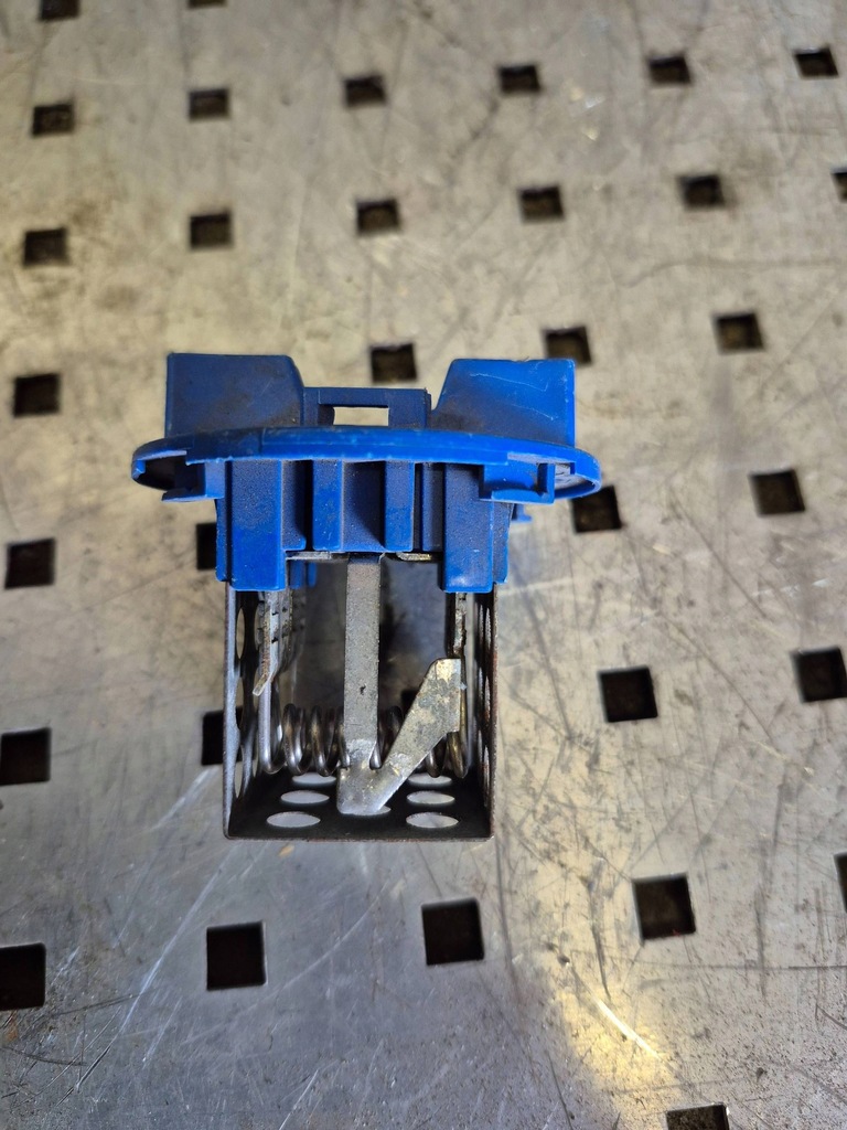 фото №1, Резистор вентилятор mercedes sprinter w906 c7339