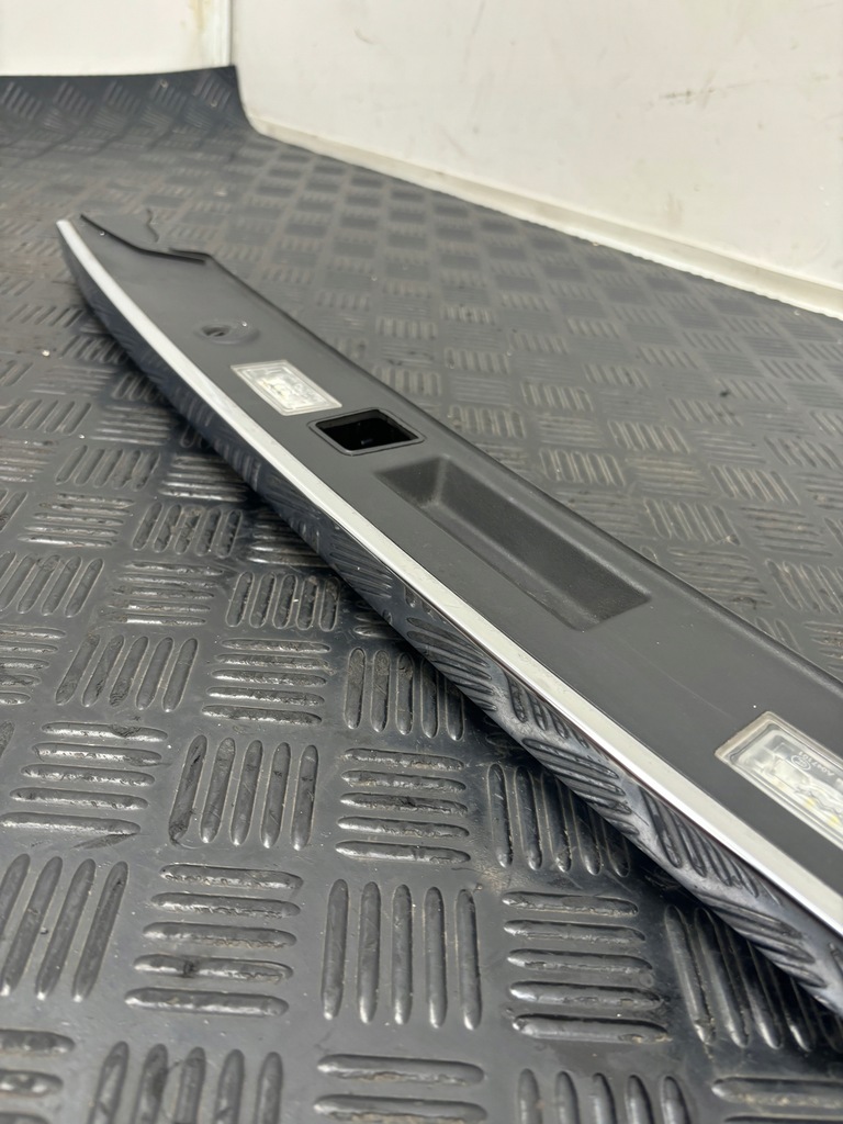 фото №12, Накладка молдинг крышки задняя bmw 7 f01 f02 7186530 sedan