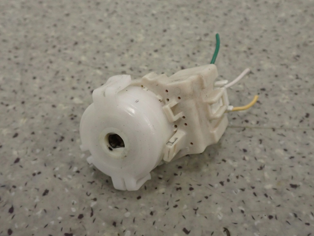 фото №3, Toyota yaris ii 06- колодка замка запалювання