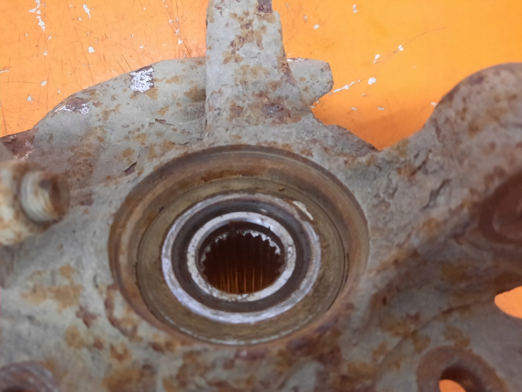 фото №7, Fiat albea 1.4mt 04-12 ступиця поворотний кулак ліва перед 350a1000