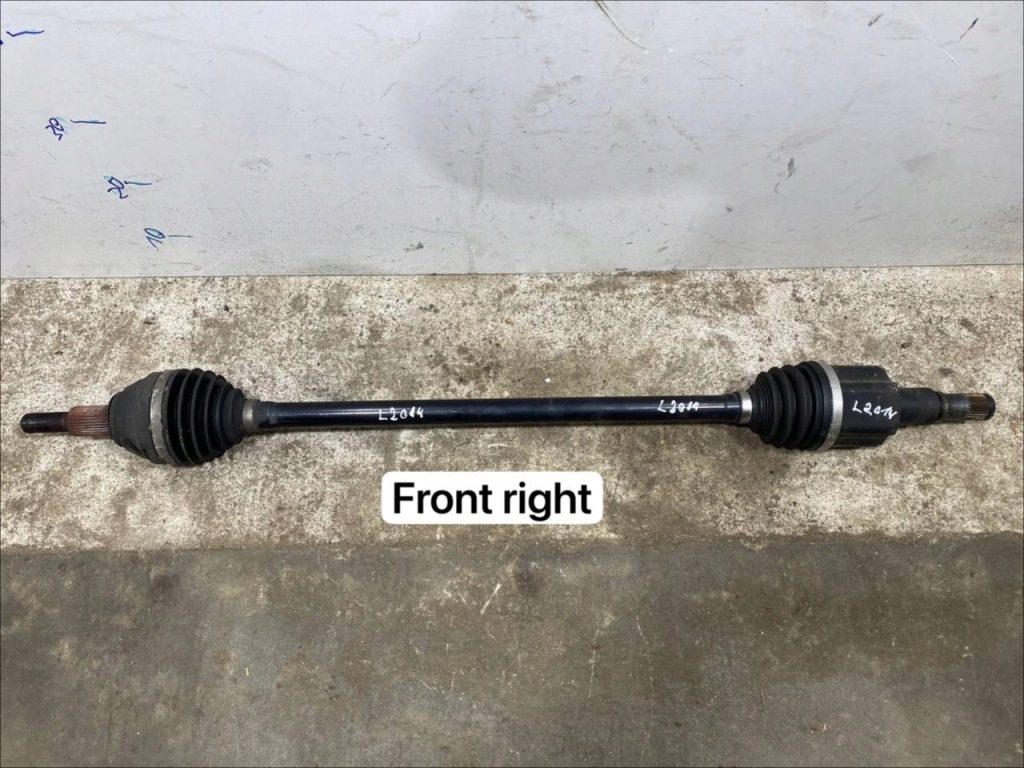 Купити Chrysler pacifica 2018 привідний вал