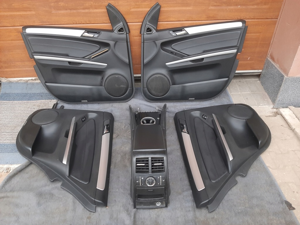 фото №9, Mercedes ml w164 сиденья заднее сиденье обшивки обивка комплект