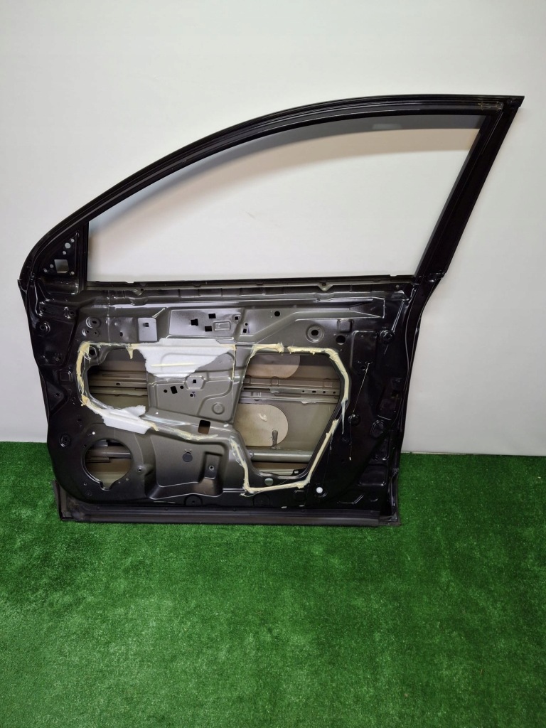 Nissan qashqai 2 двері передні праве в Україні