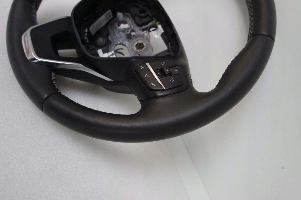 фото №7, Воздуховод кожа multi с подогревом ford focus mk4