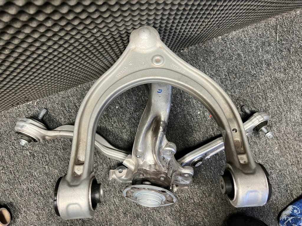 фото №7, Mercedes cle поворотний кулак ліва сторона + 3 важелі + амортизатор