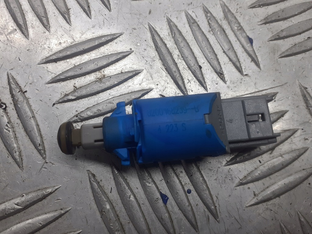 фото №1, Датчик педалі зчеплення renault scenic ii 2.0 8200168239