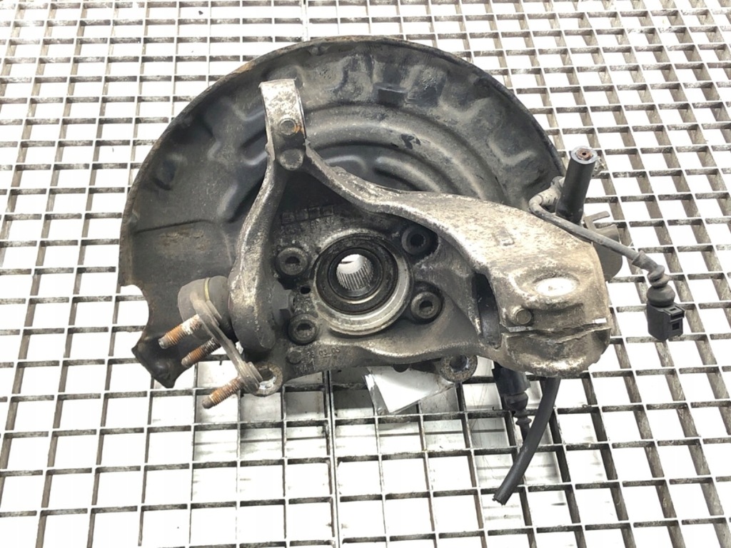 фото №1, Поворотный кулак левый перед vw cc b7 3.6fsi 11-16