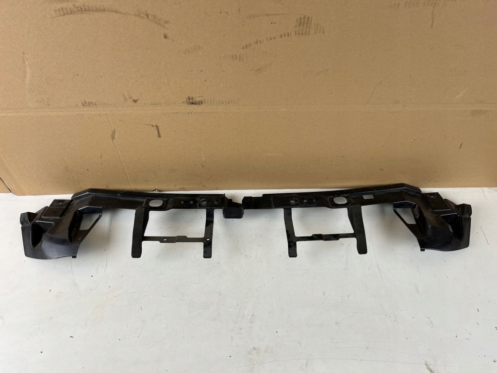 фото №1, Напрямна бампера jaguar e-pace j9c3-17640-a